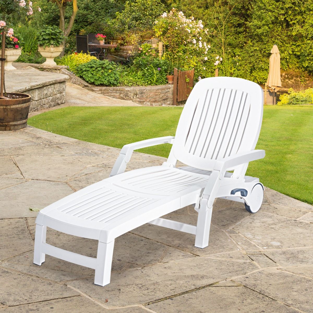 Chaise Longue Inclinable Réglable à 5 Positions avec Roues Flexibles Fauteuil Relax de Camping avec Bo?te de Rangement Charge 150KG Blanc