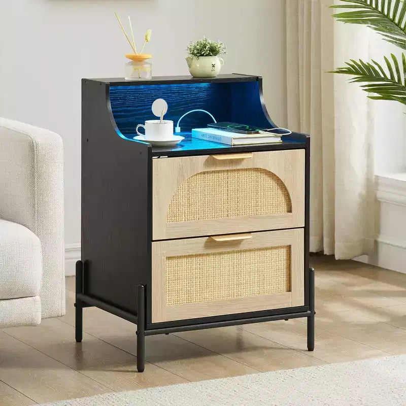 Nightstand with 2 Wicker Storage Drawers, Modern Bedside Table, Sturdy Wood Legs, Rattan Accent Side Table for Living Room, Large Storage Surface