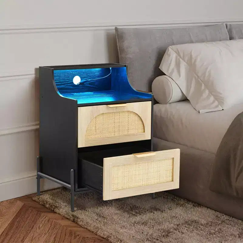 Nightstand with 2 Wicker Storage Drawers, Modern Bedside Table, Sturdy Wood Legs, Rattan Accent Side Table for Living Room, Large Storage Surface