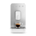 Machine à café avec broyeur intégré 7L 1350W BCC11WHMEU Smeg